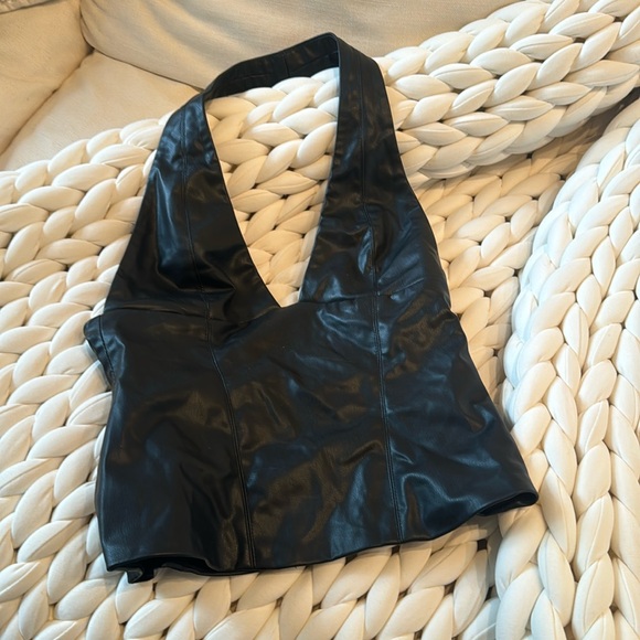zara black faux leather halter top - Picture 2 of 6